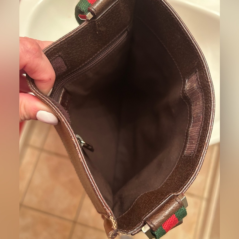 Gucci Crossbody Bag - Picture 13 of 16